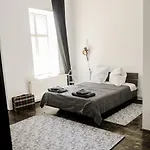 Mansion Josephina Privatunterkunft *