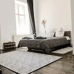 Privatunterkunft Mansion Josephina *
